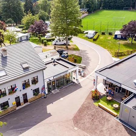 Camping La Pinede Campingplads *